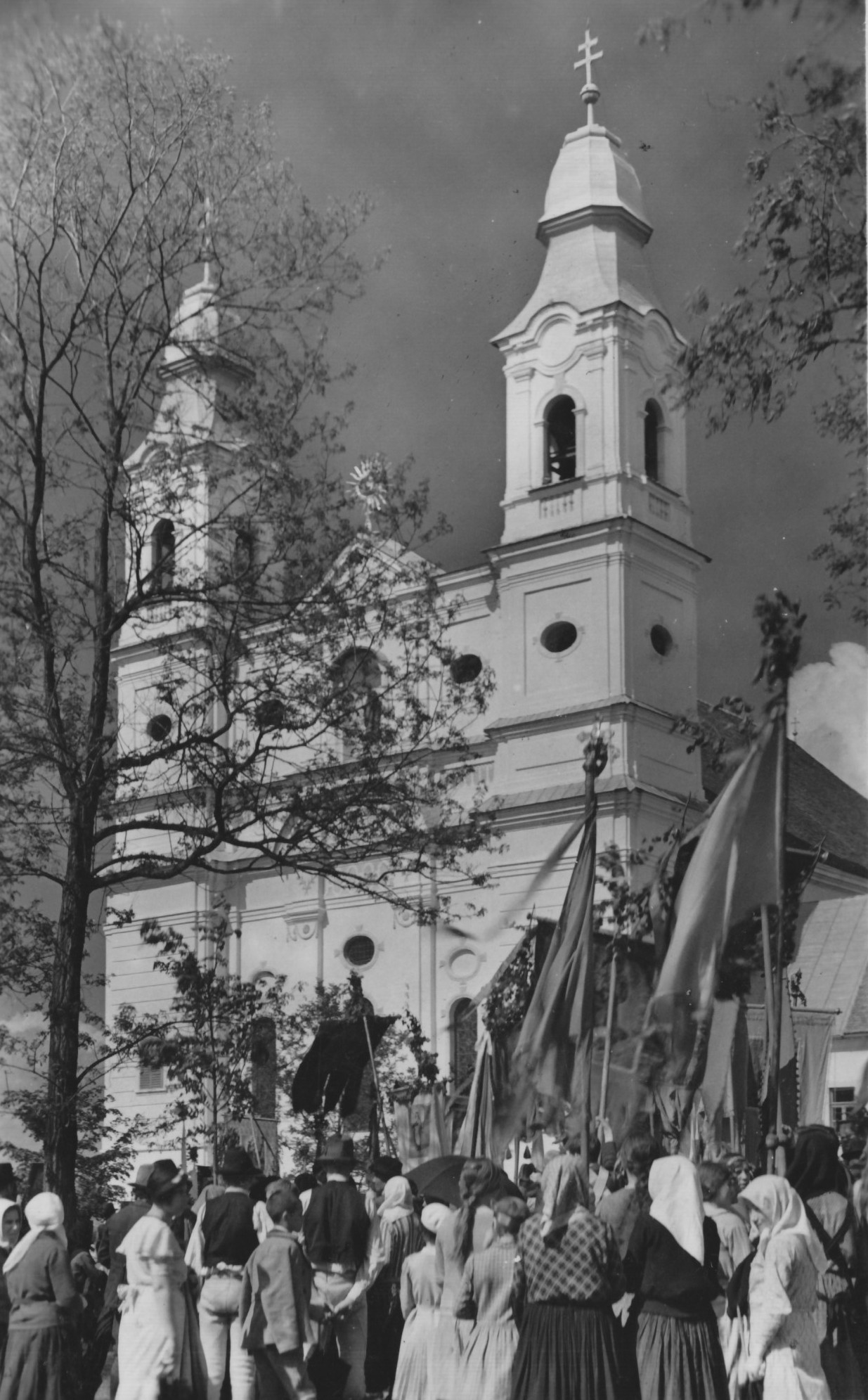 A csíksomlyói pünkösdi búcsú 1949-ben A csíksomlyói pünkösdi búcsú 1949-ben