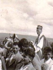 Márton Áron a csíksomlyói pünkösdi búcsún 1949-ben Márton Áron a csíksomlyói pünkösdi búcsún 1949-ben