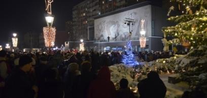 Közösségi ünnep a gyertyagyújtás 