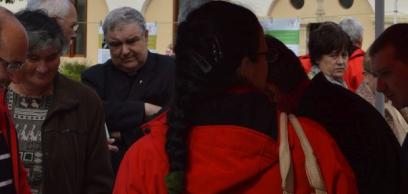 Huszonöt év emberség