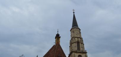 Fiatalok sűrű temetője a kolozsvári Szent Mihály-templomban 