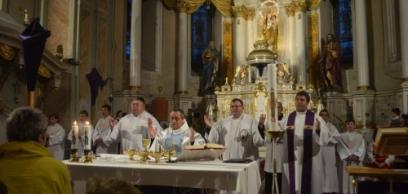 Elsőszombati Mária-köszöntő Csíksomlyón Elsőszombati Mária-köszöntő Csíksomlyón