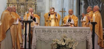 Ötven éve az Úr és a hívek szolgálatában