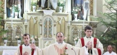 Elsőmisés papot ünnepeltek Szépvízen Elsőmisés papot ünnepeltek Szépvízen