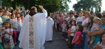 Gyermekek megáldása Szent Antal ünnepén