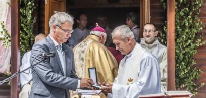 Györgydeák Lajos atya kitüntetése