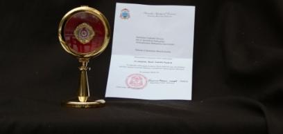 Pápai ereklye Csíksomlyón  Pápai ereklye Csíksomlyón