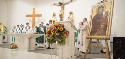 Székelyudvarhelyen az Ifjúsági Világtalálkozó keresztje és ikonja