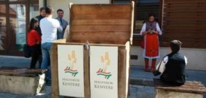 Az atya gyermekeihez jut a Magyarok Kenyere 