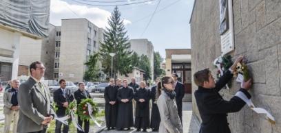 Keresztényi példát állított