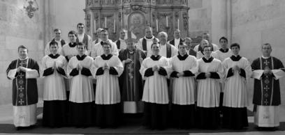 Az oltár szolgáivá váltak