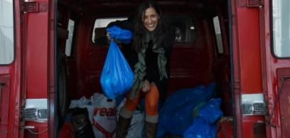 Színészek adománya Pál atya „gyermekeinek”