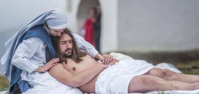 Virágvasárnaptól pünkösdig – passiójáték Csíkszentléleken 