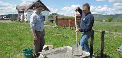 Útszéli keresztek felújítása Szárhegyen Útszéli keresztek felújítása Szárhegyen