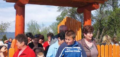 Újraáldották a szencsedi házkápolnát