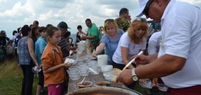 Búcsú a Szent Anna-kápolnánál