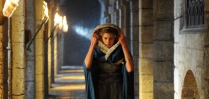 „Piros pünkösd napján, hajnalban születtem”