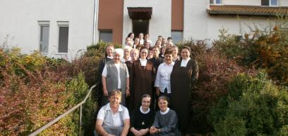 Szerzetesi találkozó a Kis Szent Teréz Kármelben  Szerzetesi találkozó a Kis Szent Teréz Kármelben