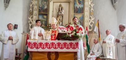 Szentháromság, a harmónia és szeretet példaképe Szentháromság, a harmónia és szeretet példaképe