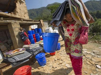 Gyűjtés a nepáli földrengés áldozatainak